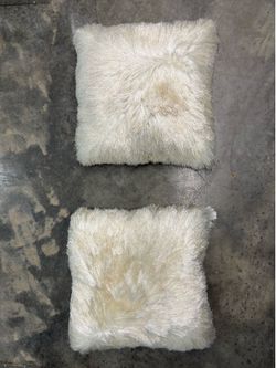 Throw Pillow Set