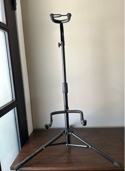 Guitar stand