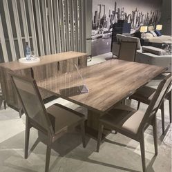 Dinning Table And Chairs 