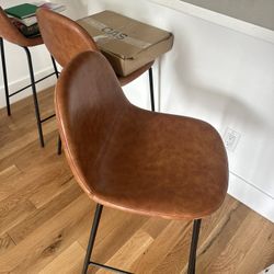 4 Stool Chairs 