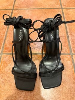 Top Moda Black Strappy Lace-Up Heeled Sandals