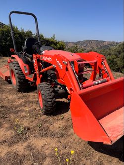 2021 Kubota B2301 tractor