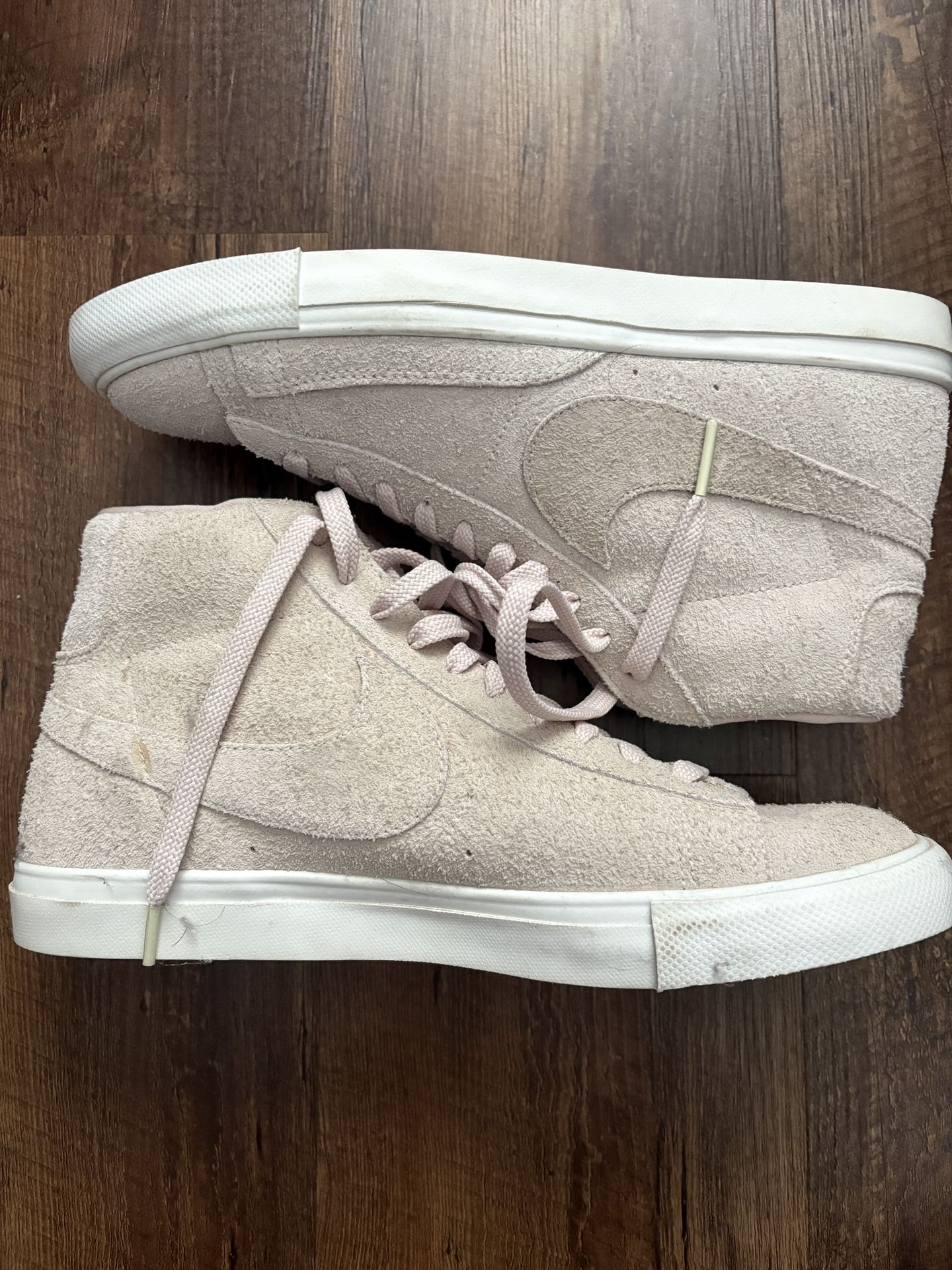 Nike Blazer Size 9.5