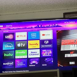Samsung 40”smart tv with controller 