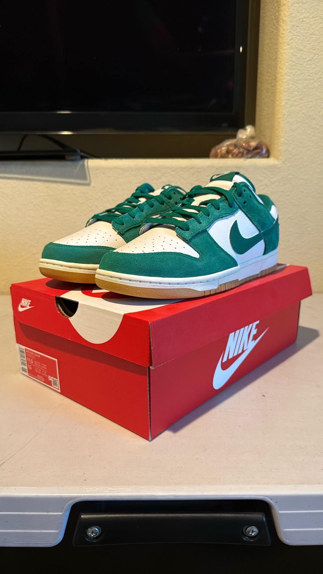 Nike Dunk Low SE “Malachite Gum”