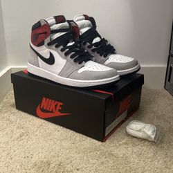 Jordan 1 Smoke Greys Size 9.5 Vnds