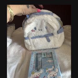 Cinnamon Roll From Sanrio Bundle