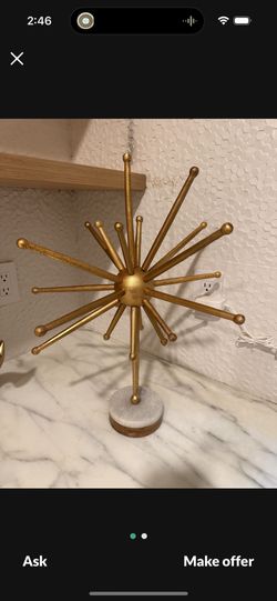 Very Elegant Gold Decor Piece.