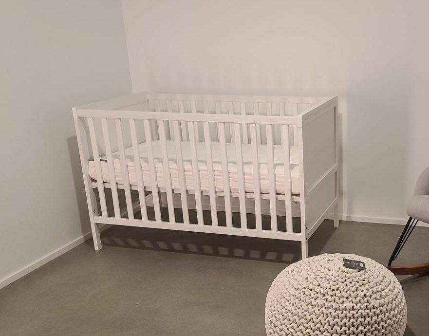 Crib 4 In 1