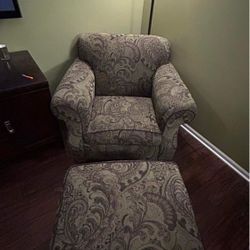 Comfy Couch And Matching Large Chair W/Ottoman