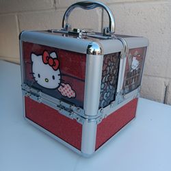 HELLO KITTY Cosmetic Train Box