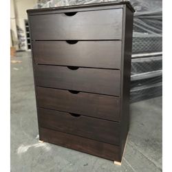Dresser/ Five drawers dresser