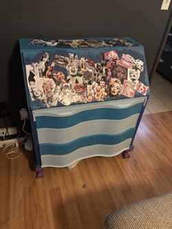 Desk