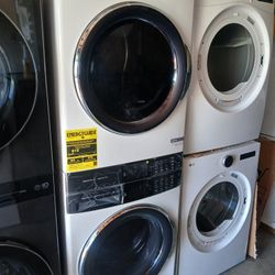 NEW !! ELECTROLUX 27" STACKABLE WASHER AND GAS DRYER 