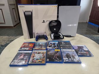 PlayStation 5 | 9 Games | 2 Controllers - 1Pro Controller. $400 OBO
