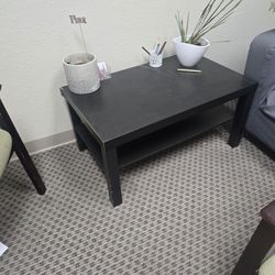 Coffee table 20$