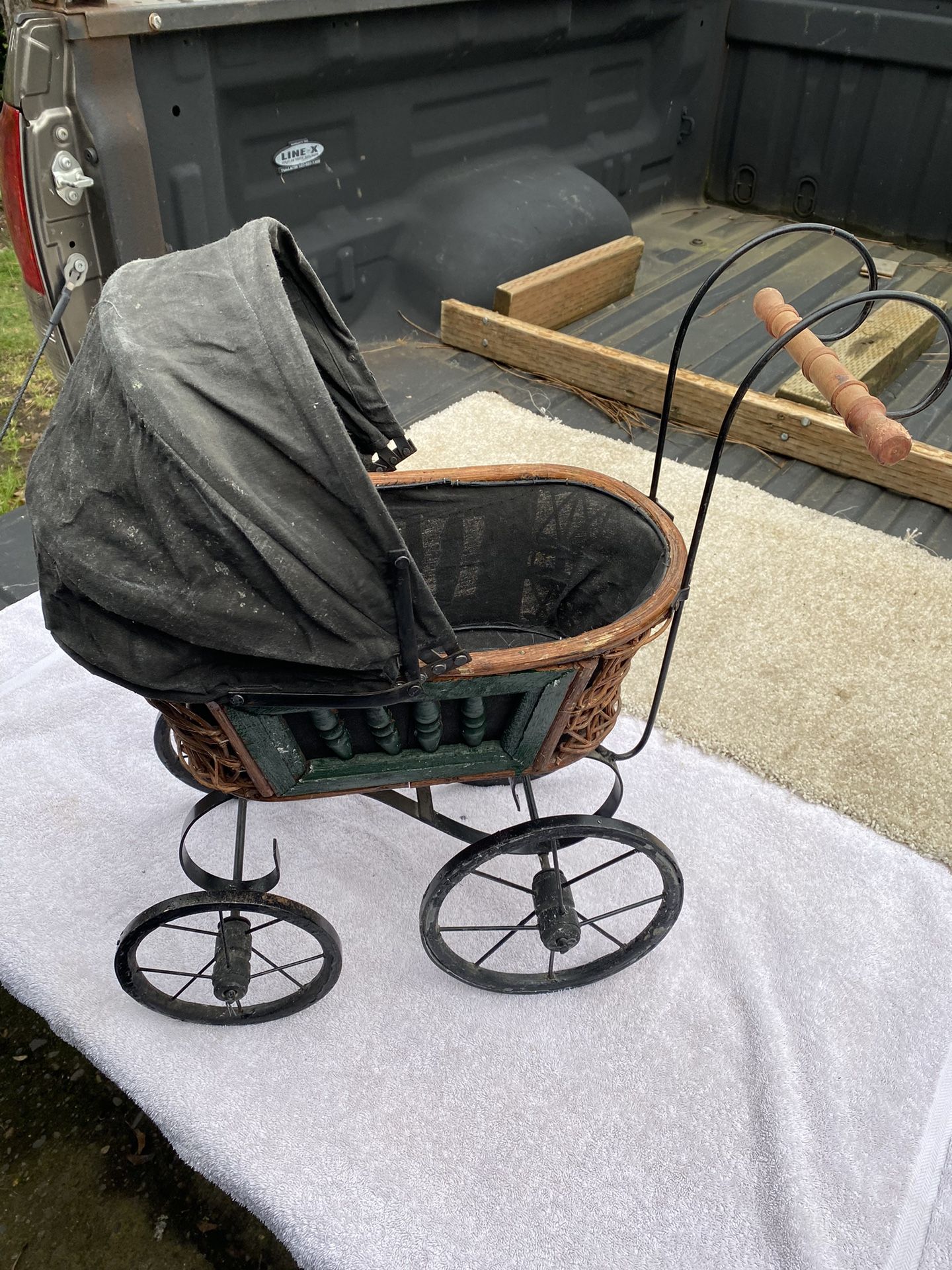 Antique Child’s Baby Buggy