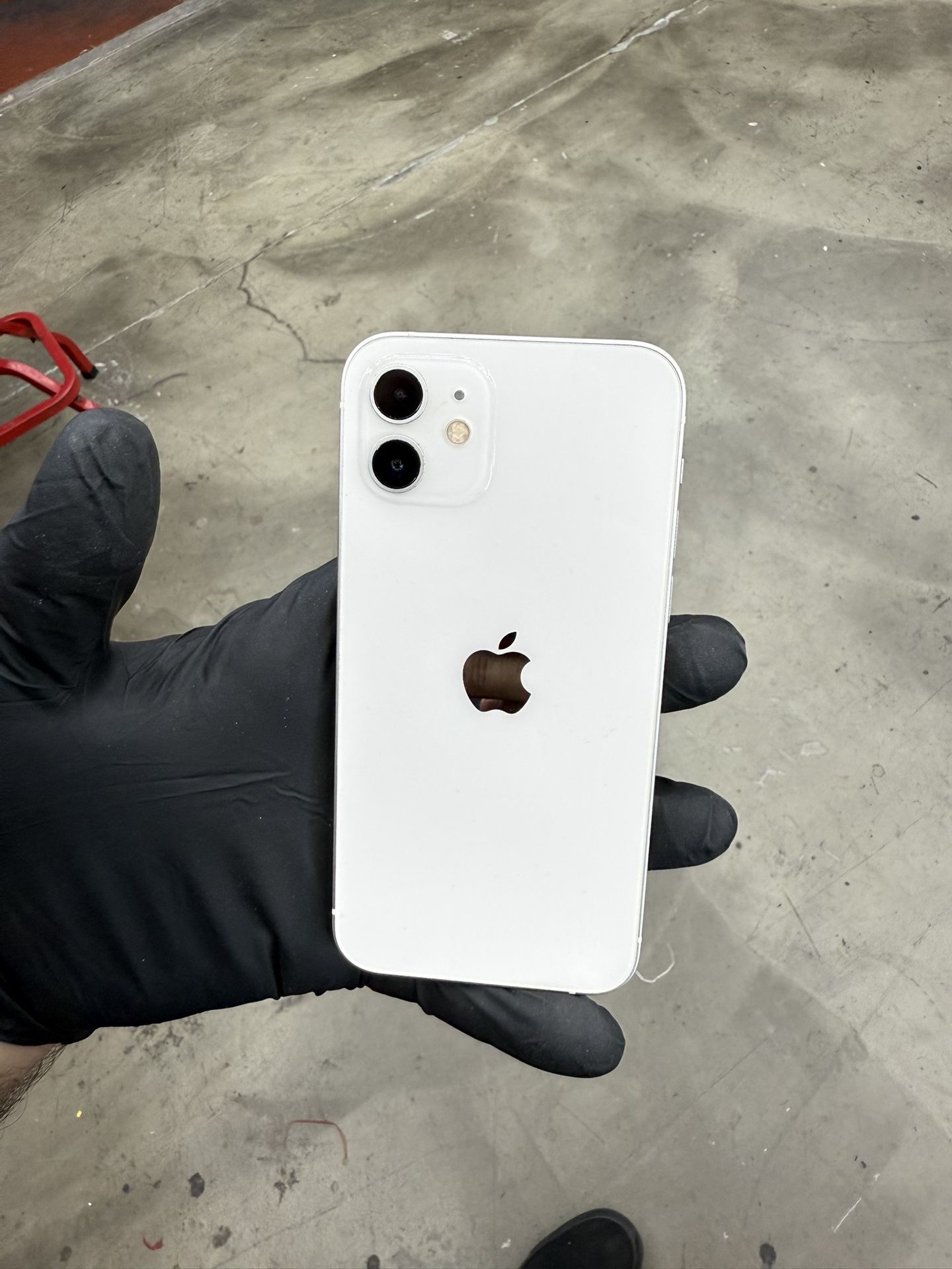 iPhone 12 128gb (Unlocked) 