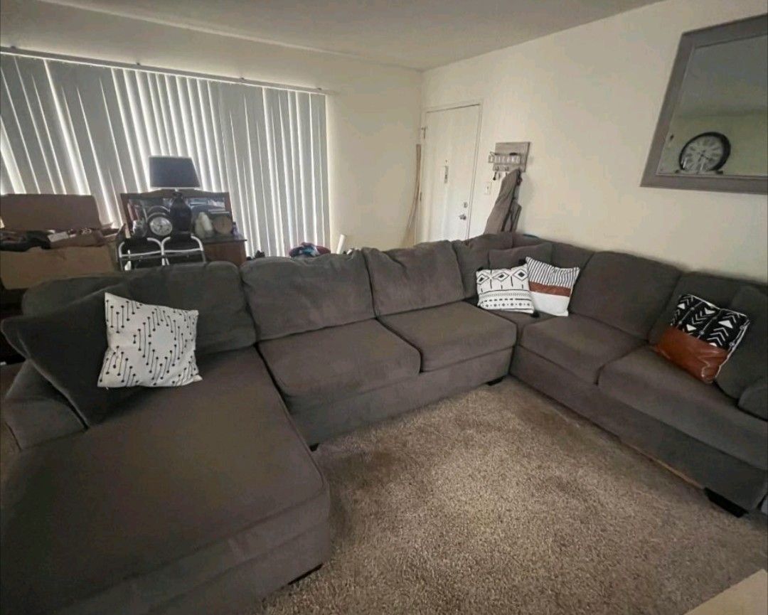 Home Living room sofa couch