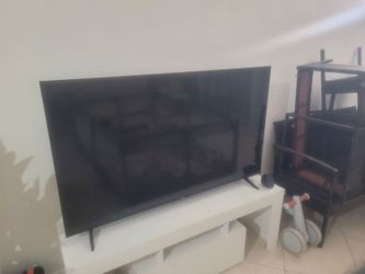 TCL 55" 4K Smart Roku TV LED HDR Ultra HD,  for parts or repair, all included!!!