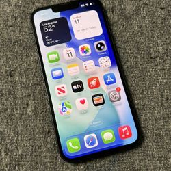 iPhone 13 128GB Factory Unlocked / Cracked Back 