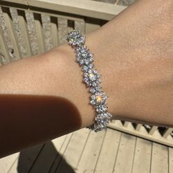 New Moissanite Sunflower Bracelet 4.5CT 18K White Gold Plated Sterling Silver