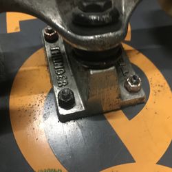 Thunder Team Trucks Skateboard 