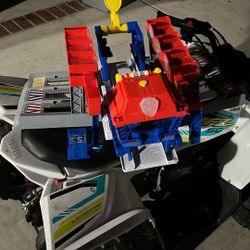 Paw Patrol Vehicle Garage/ Car Wash 