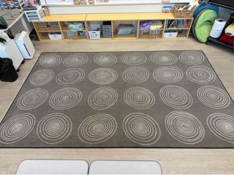 Flagship Abstract Circle Classroom Rug