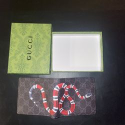 Gucci Wallet Bifold Purse With Snake 