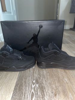 Black cats (2020) size 4