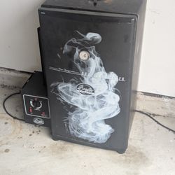 Bradley Electric Smoker 