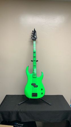 Dean Custom Zone Nuclear Green Electric Bass Guitar