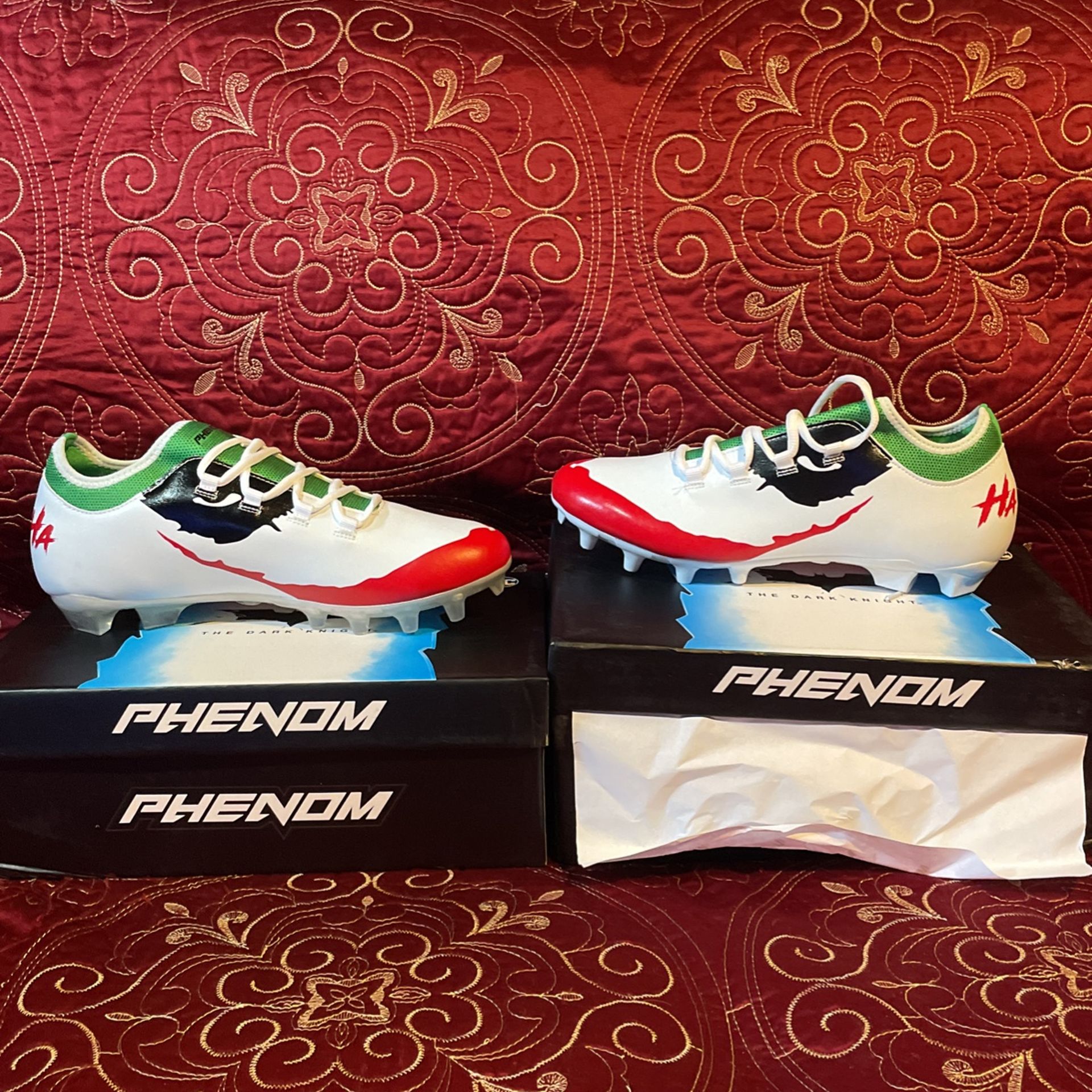 10.5 Football cleats(NEVER WORN)