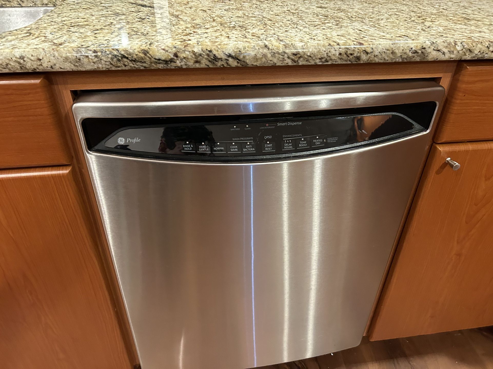 Dishwasher for Sale in Bellevue, WA OfferUp