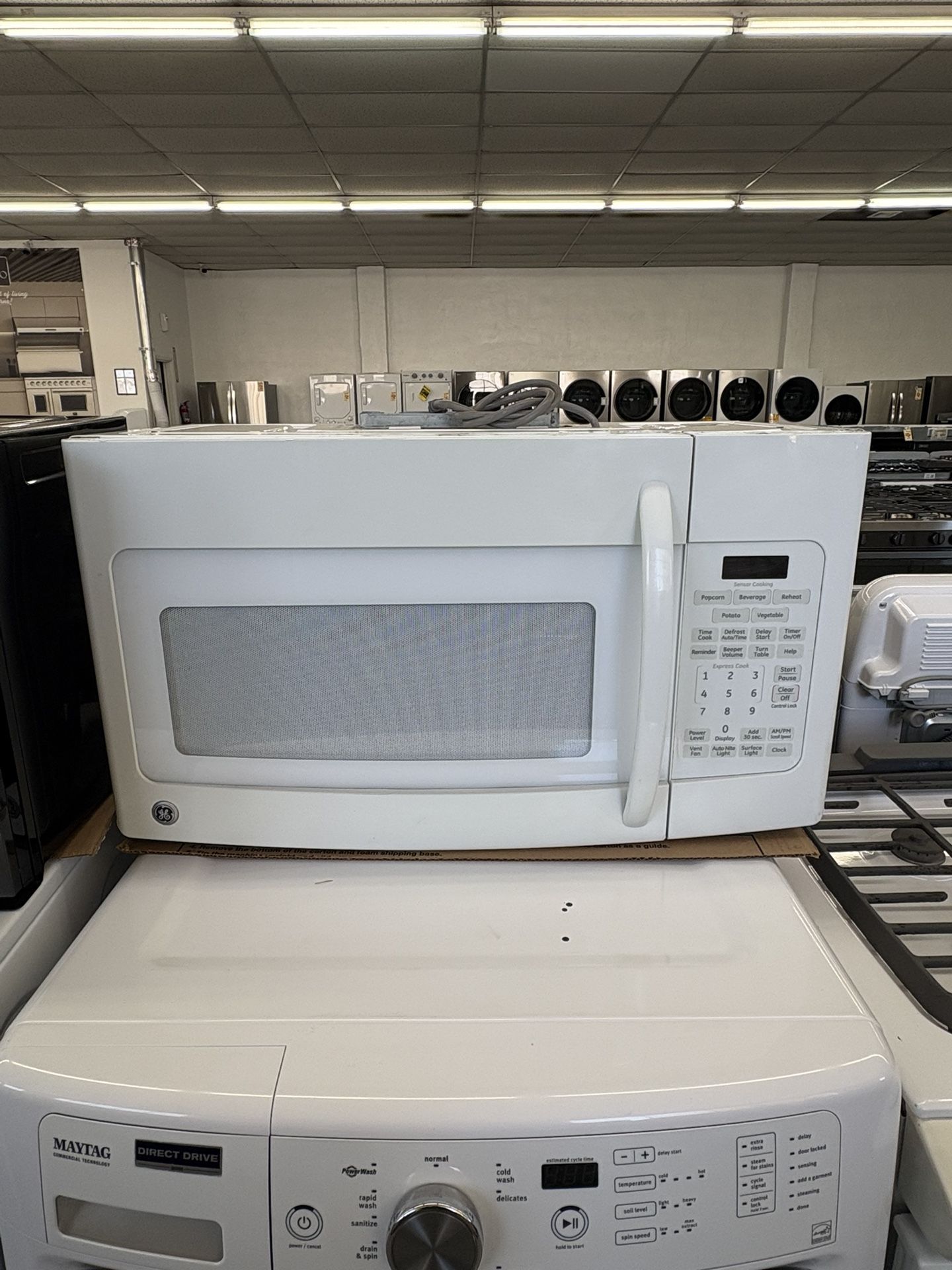 Used GE Microwave / 3 Months Warranty 
