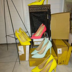 Shoes.. New  Ladies Heels/pumps Neon And Pastel Colors$25 Each 