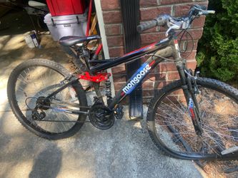 Mongoose mountain bike