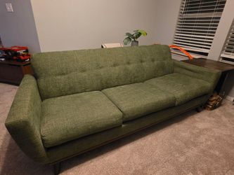 GREEN ROOMS TO GO SOFA