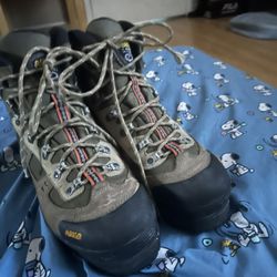 Men’s Hiking Boots
