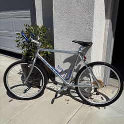 Mens Marin Nail trail Bike