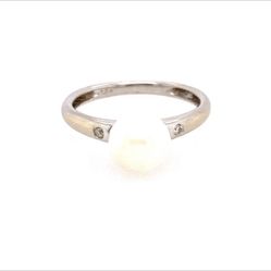 14k WG Pearl/2-Diamond Ring