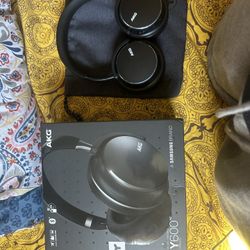 SAMSUNG AKG Y600nc