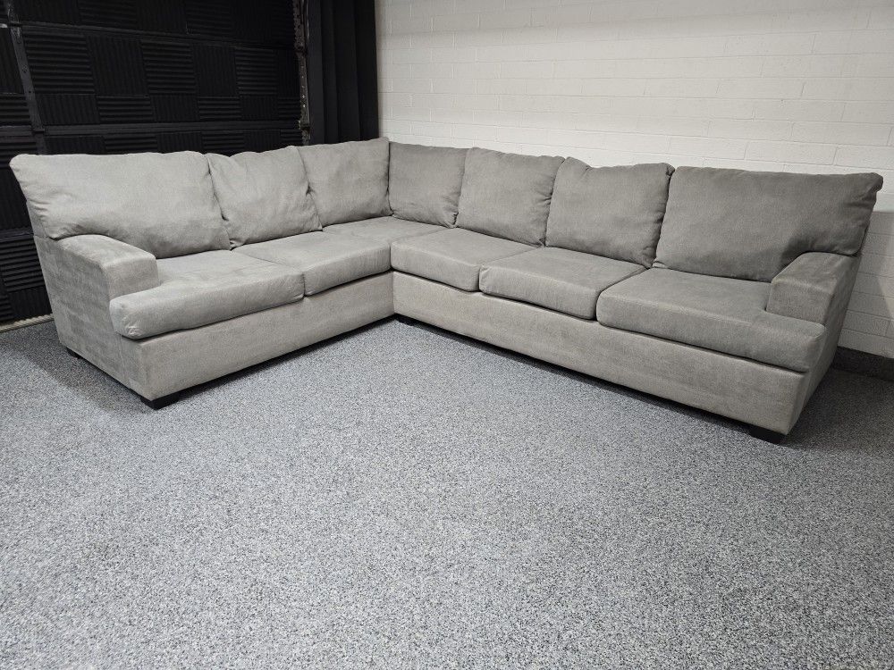 Free Delivery - Modern Gray Sectional