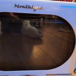 Nostalgia Microwave 0.7 Cu.Ft.
