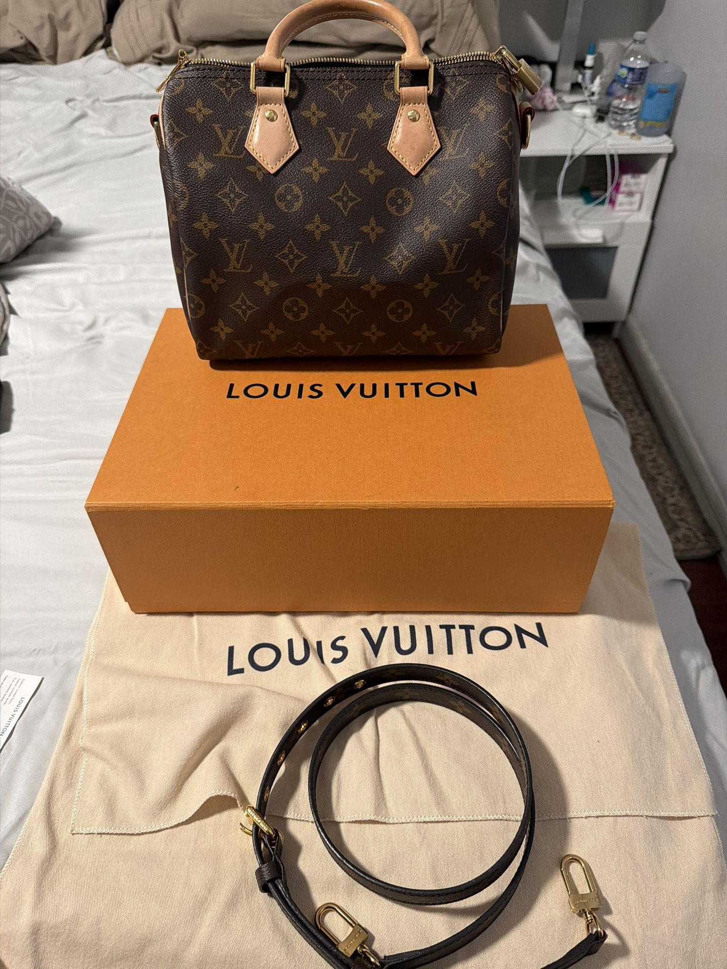Authentic Louis vuitton Speedy 25