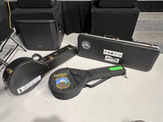 1 Banjo Hardcase 1 Banjo Gigbag 1 Electric Guitar Hardcase Lot