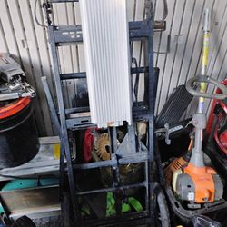 Portable Saw Table,.Work Bench Delta Kickstand