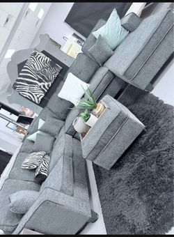 ✨️ Sectionals, 2pc Sofas ✨️ Furniture Queen Bedrooms, Dining Avail