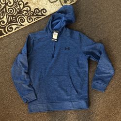Men’s Under Armour loose fit  pullover hoodie- Medium NWT